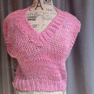 New, knit, pink vest